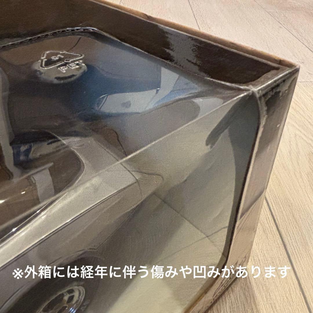 UTモデルズ 78シボレー コルベット アニバーサリー グリーンライト 1/18