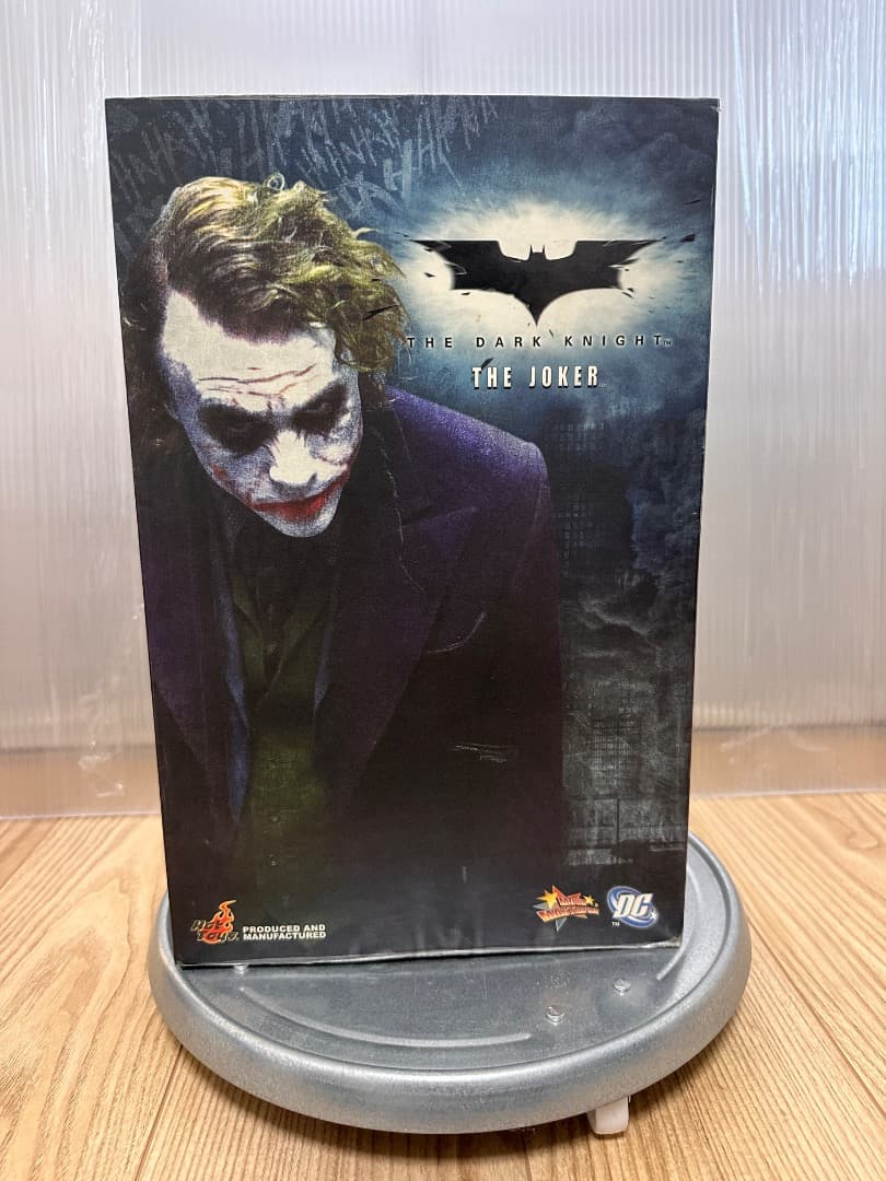 HOT TOYS 『THE JORKER』ダークナイト　ジョーカー