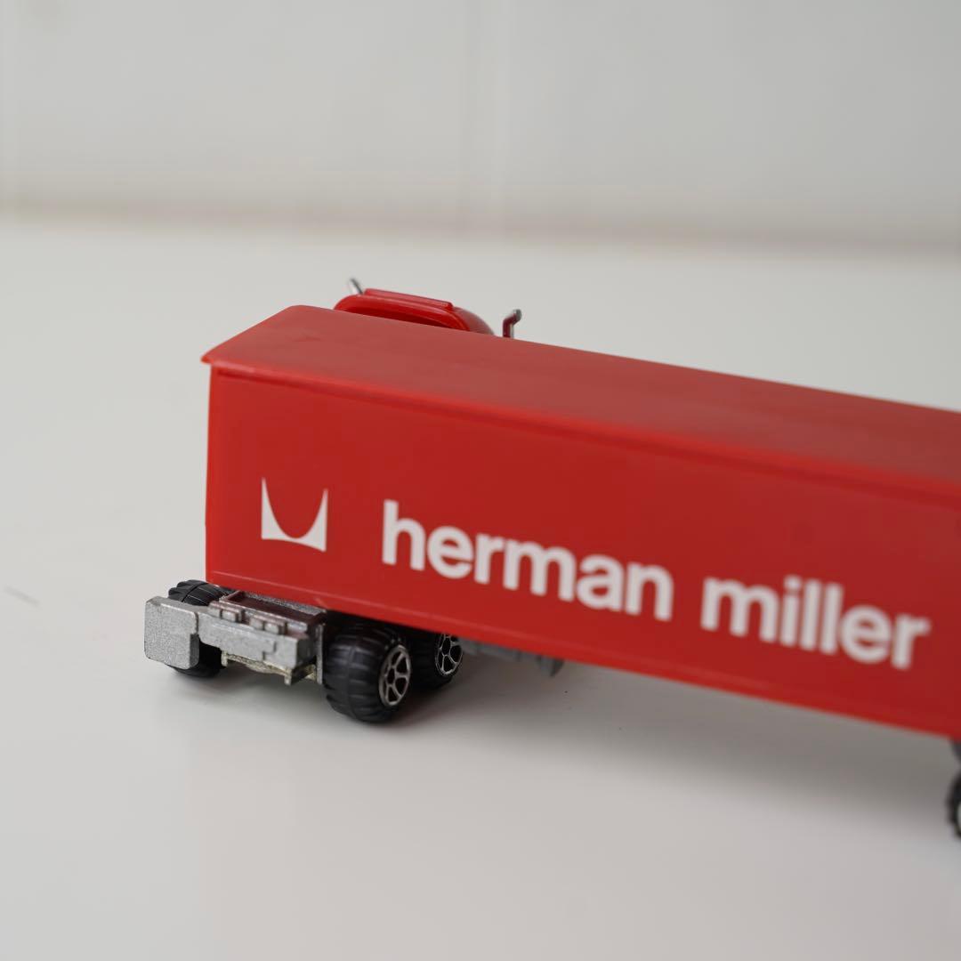 1987 ROAD CHAM社製 herman miller Truck