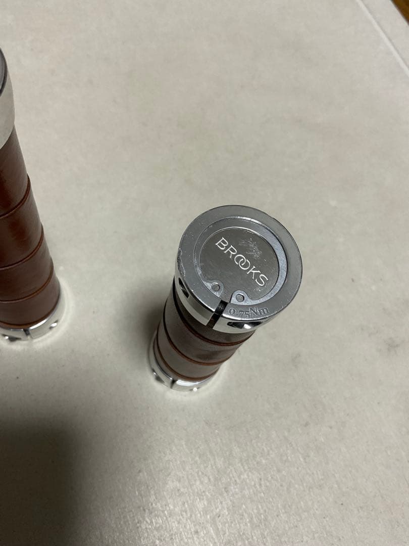 BROOKS ブルックスSlender Leather Grips ハニー