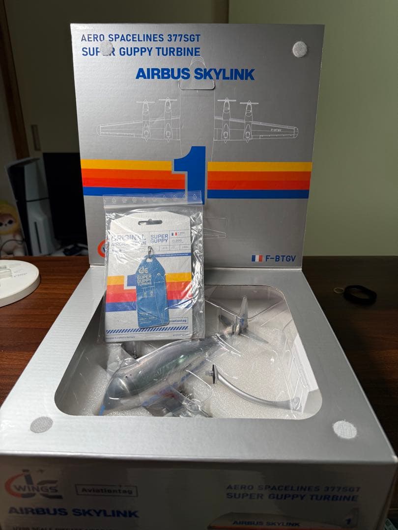 航空機・ヘリコプター JC WINGS 1:200 SUPER GUPPY F-BTGV