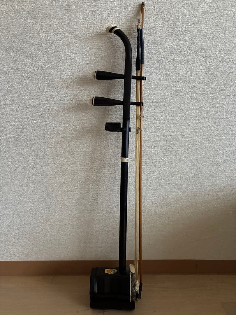 二胡　蛇皮製　ケース付き