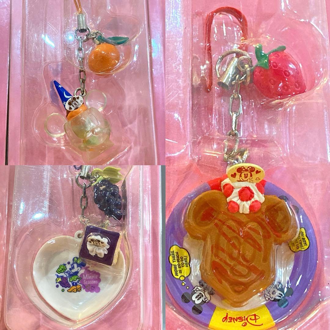 ディズニー　ミニチュアコレクション　パークフード　ミッキーワッフル　ストラップ