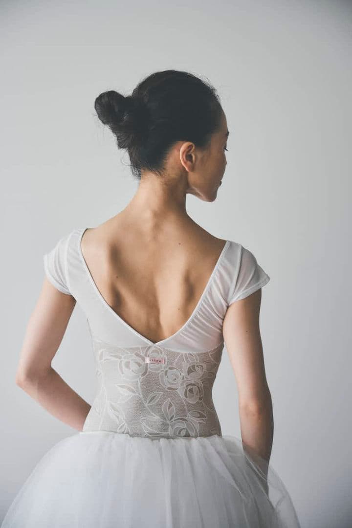 スティナ　レオタード　Lサイズ　新品　新作