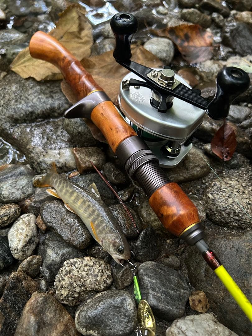 abu アンバサダー1000 Availマイクロキャストスプール