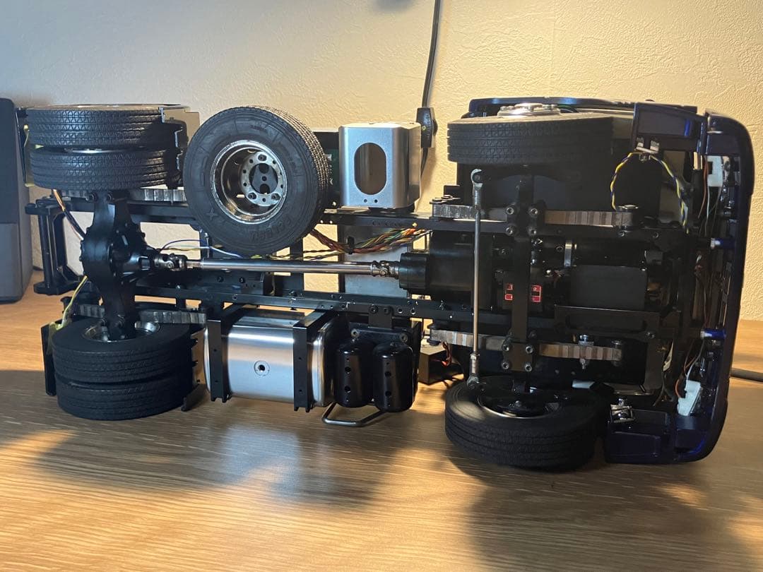 タ*カ様 タミヤ1/14 日野プロフィア700 Lesuシャーシ フルオペ MF