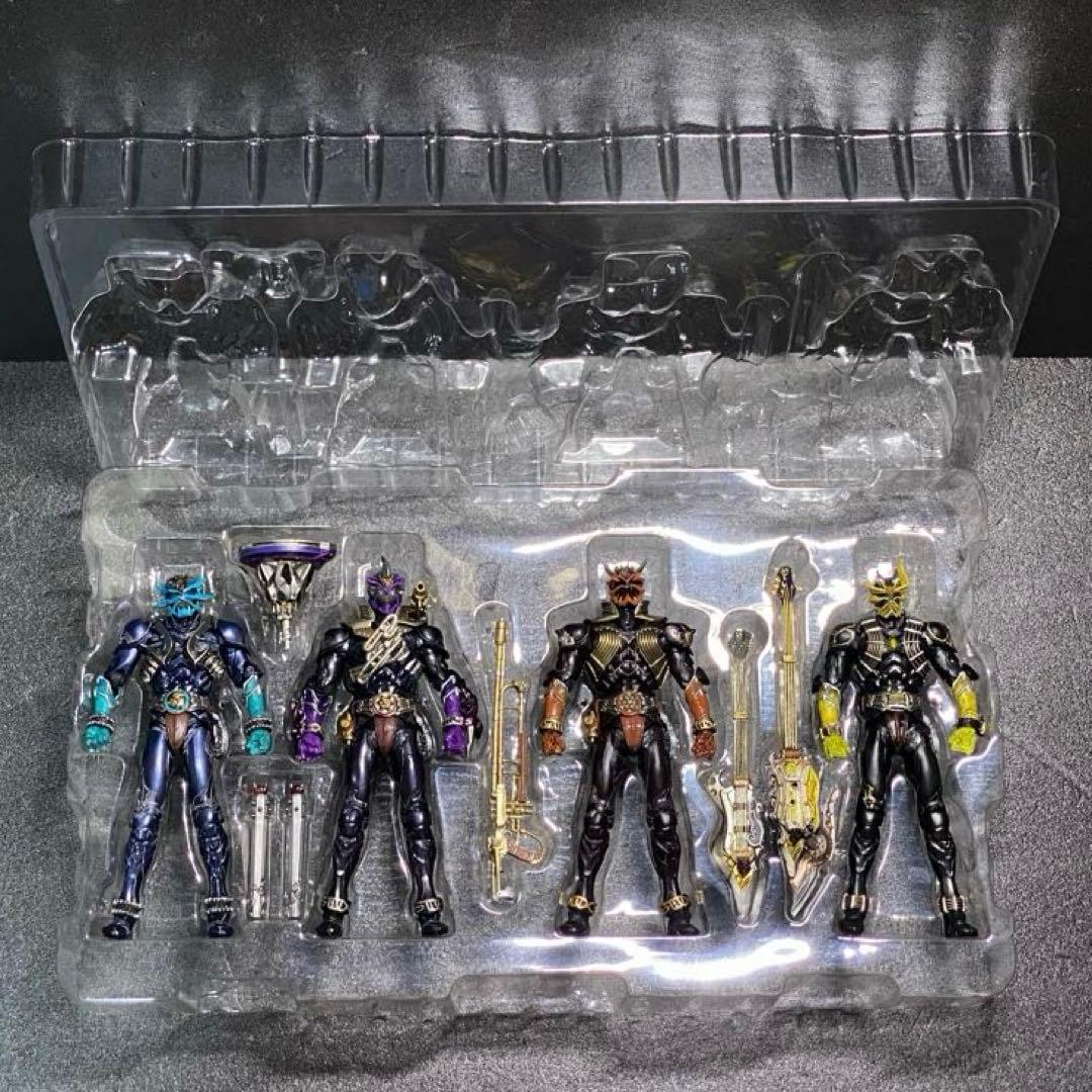 関東十一鬼 揃う精鋭 仮面ライダー 響鬼 魂ウェブ商店限定 プレバン SIC