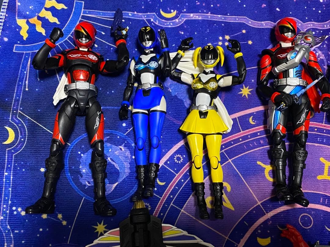 アキバレンジャー フィギュアーツ＆モエモエズキューン ムニュムニュズバーンセット