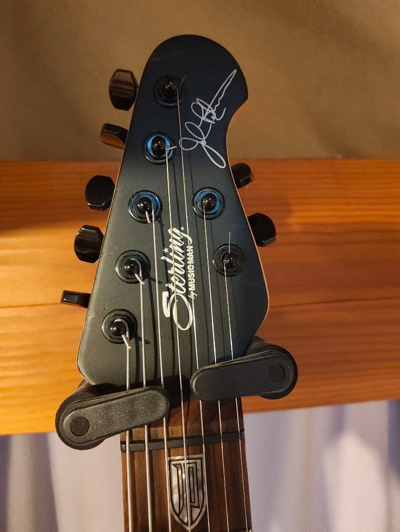 7弦ギター ジョン・ペトルーシ本家PU搭載 Sterling MUSICMAN