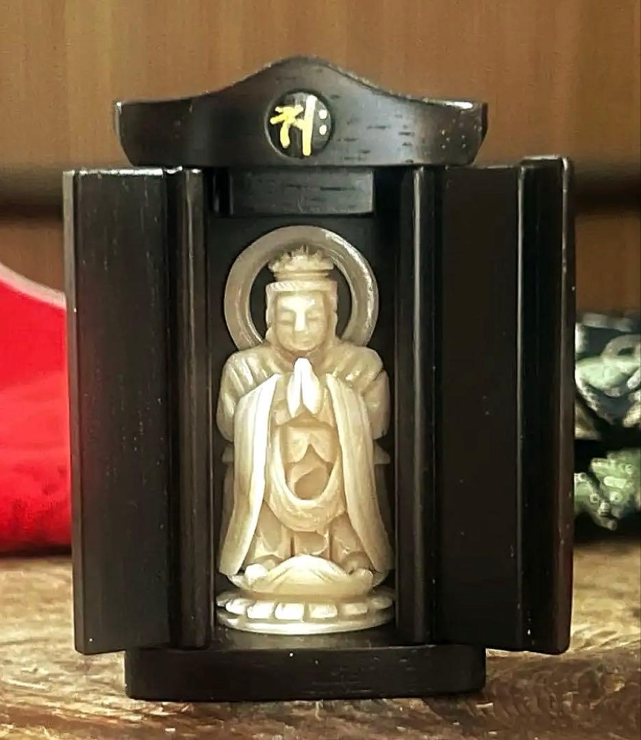 仏教美術 時代 珊瑚 聖観音菩薩像 仏像 川口一光 黒檀 厨子 巾着 布 付き