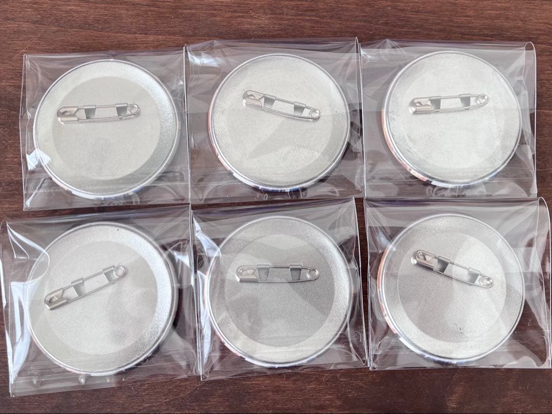 椎名ニキ 缶バッジ