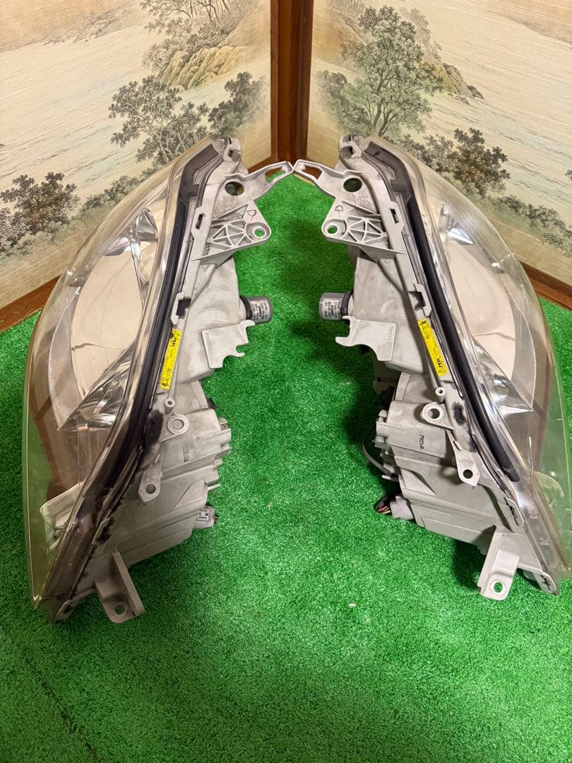 トヨタ クラウン GRS184 ヘッドライト STANLEY HID 左右