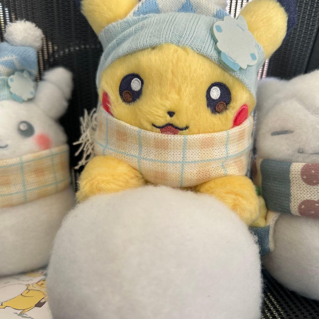 ピカチュウとゆきあそび ピカチュウ　カビゴン　ヤドン　ゆきだるま　4点セット