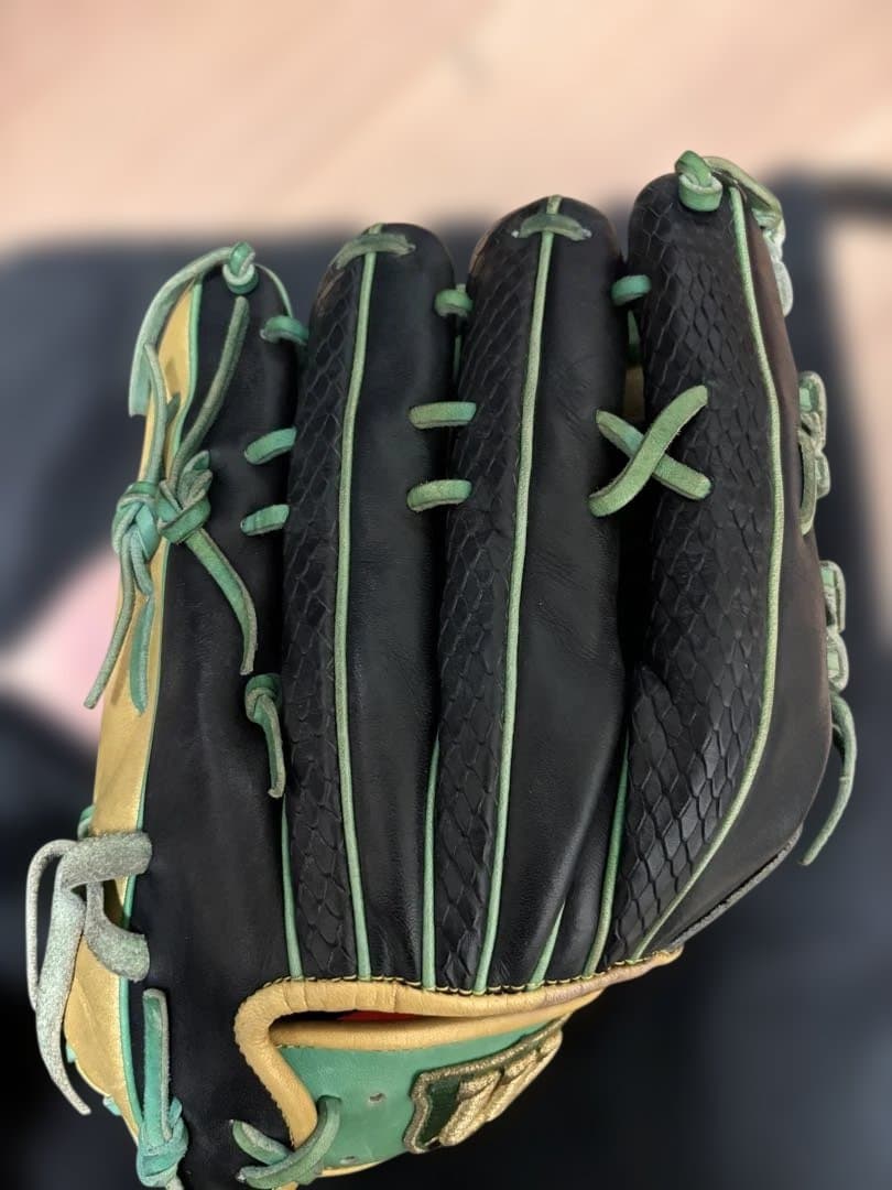 Wilson 硬式野球グローブ 黒/緑/金