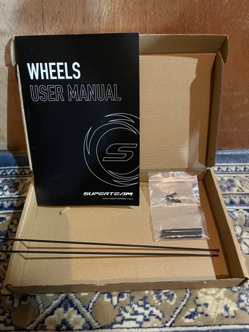 SUPERTEAM カーボンホイール 700C