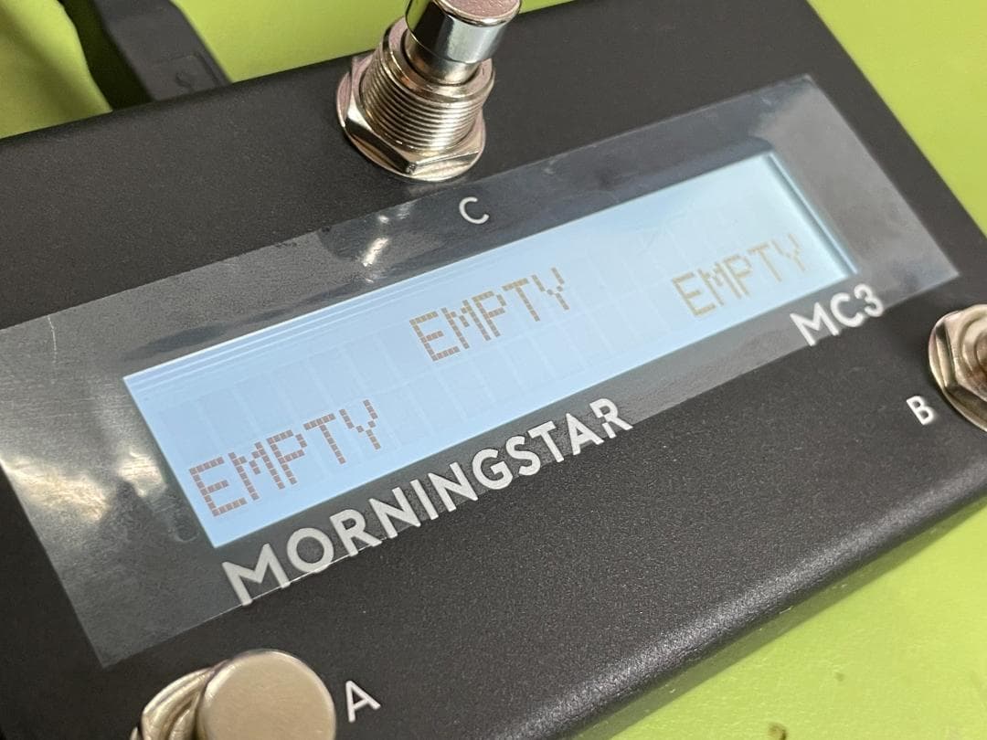 ＜おまけ付き＞ Morningstar MC3 MIDIコントローラー