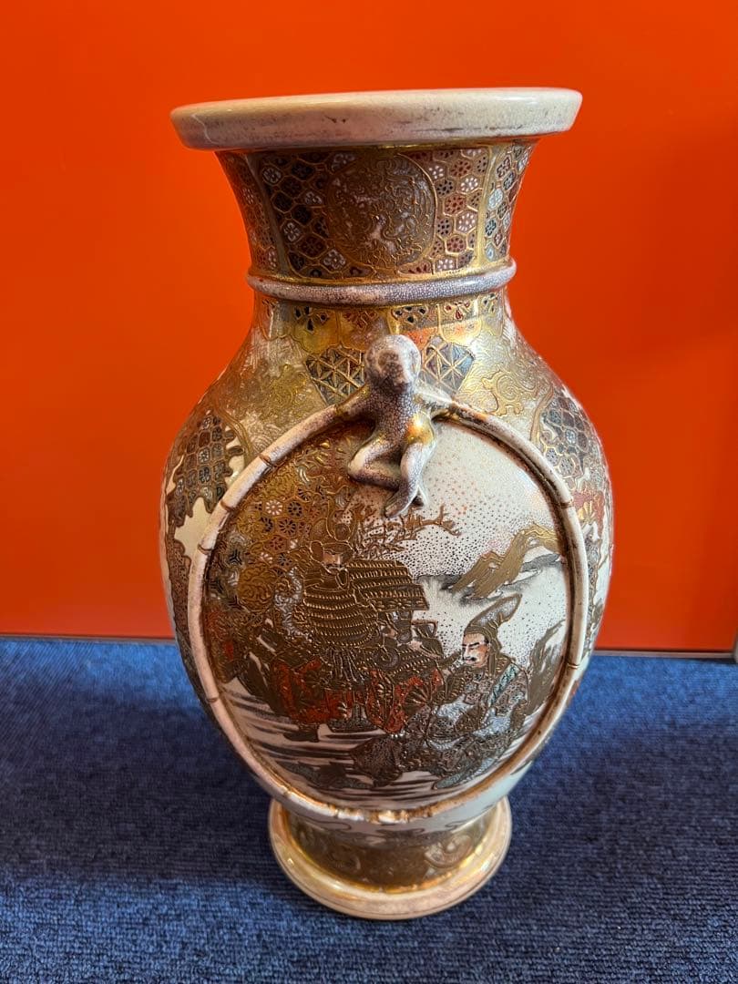 891 明治時代　薩摩焼　金彩人物　金蘭手　花瓶　時代物