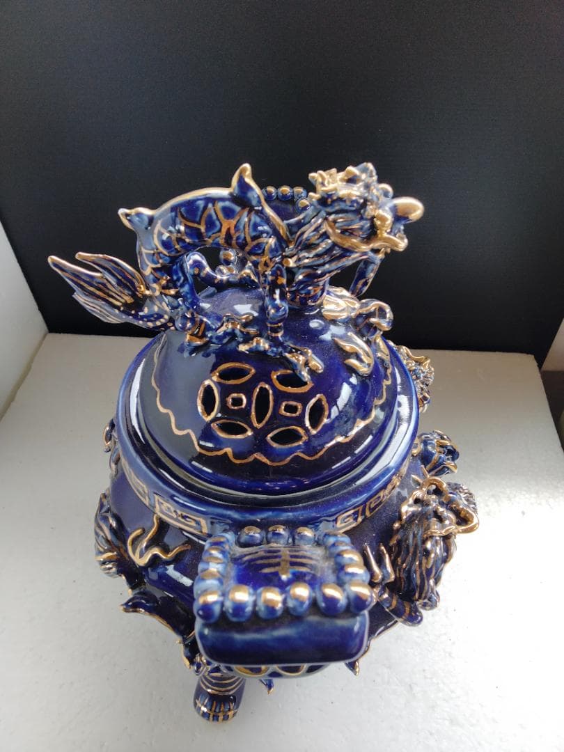 青磁龍文金彩香炉