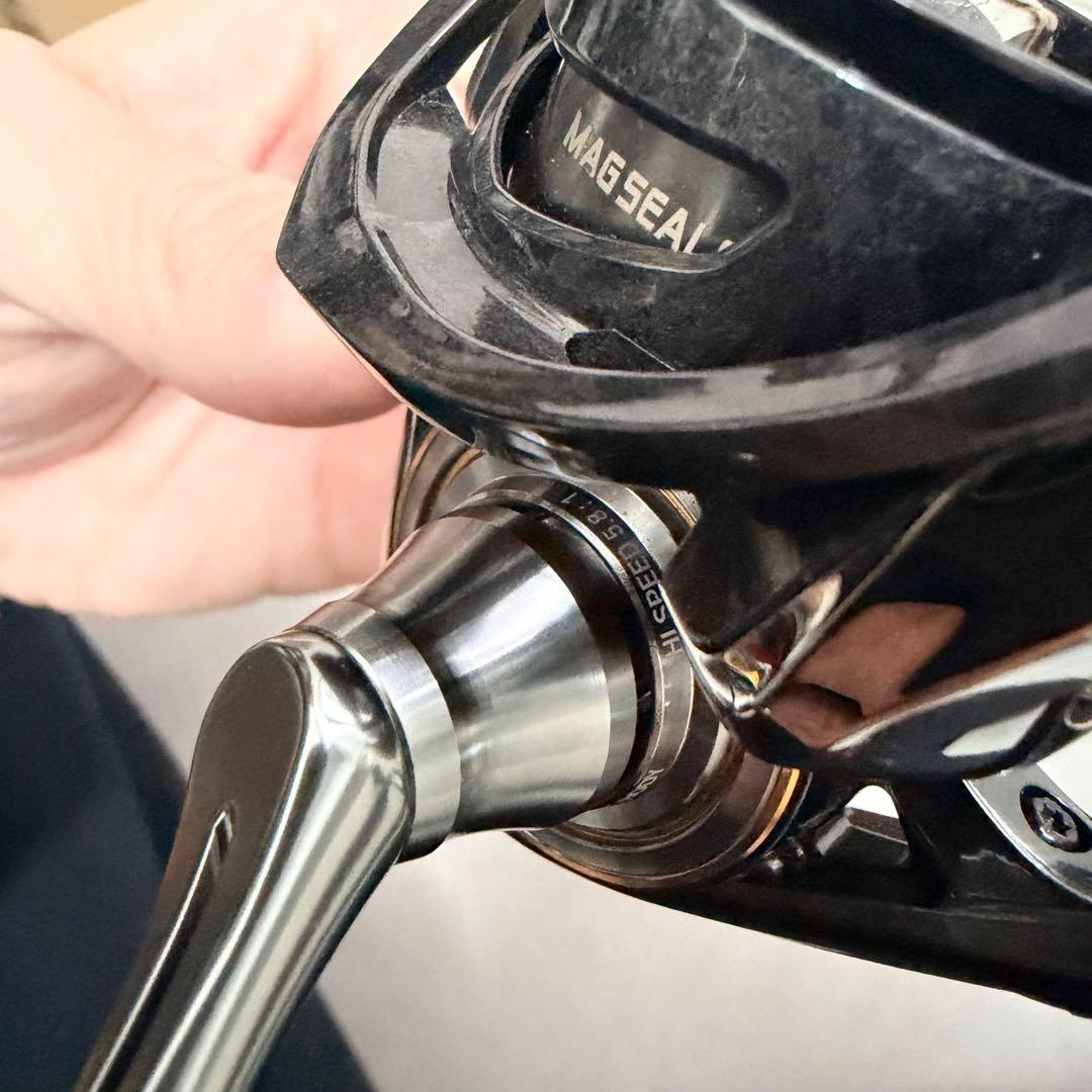 【美品】ルビアスエアリティFC LT2000S-H スプール無し