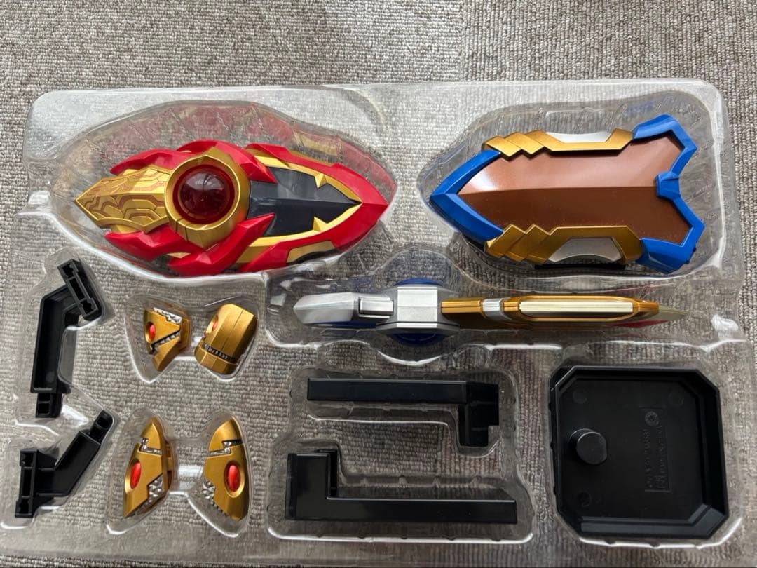 ULTRA REPLICA ウルトラマンメビウス：メビウスブレス＆ナイトブレス