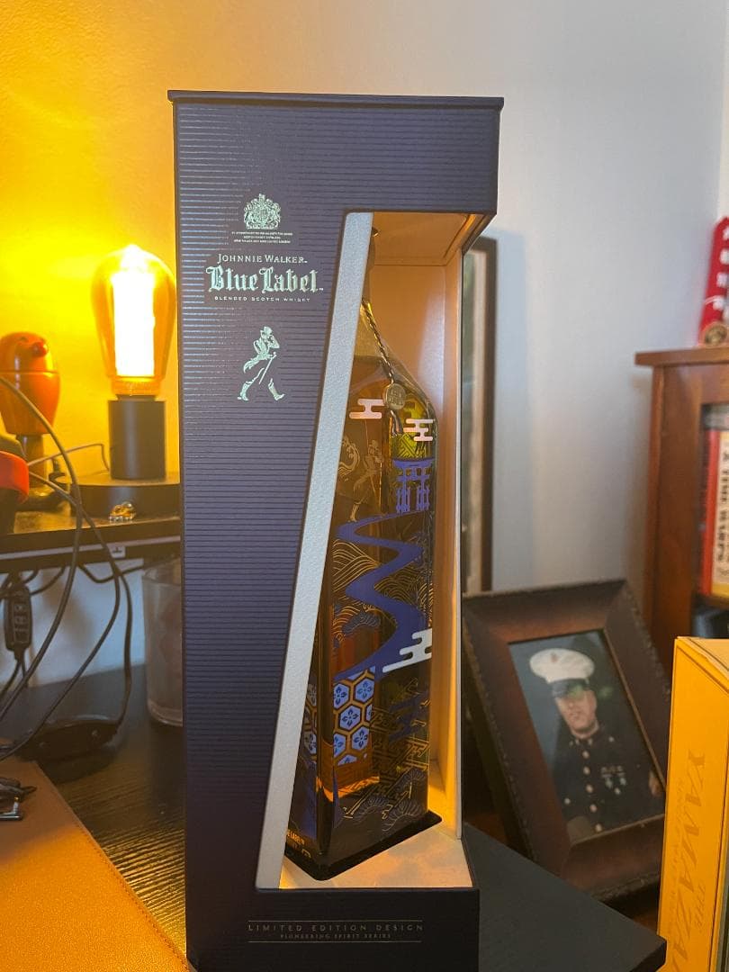 ウイスキー Johnnie Walker Blue Label Japan Travel