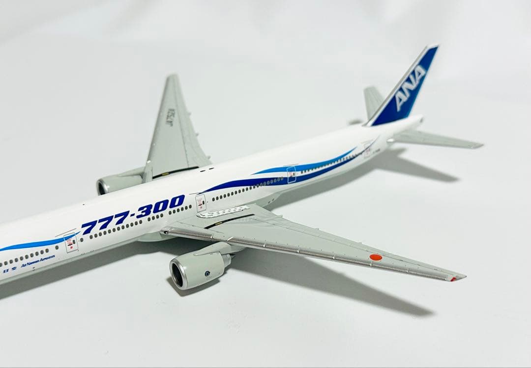 全日空商事 1/400 777-300 ANA特別塗装