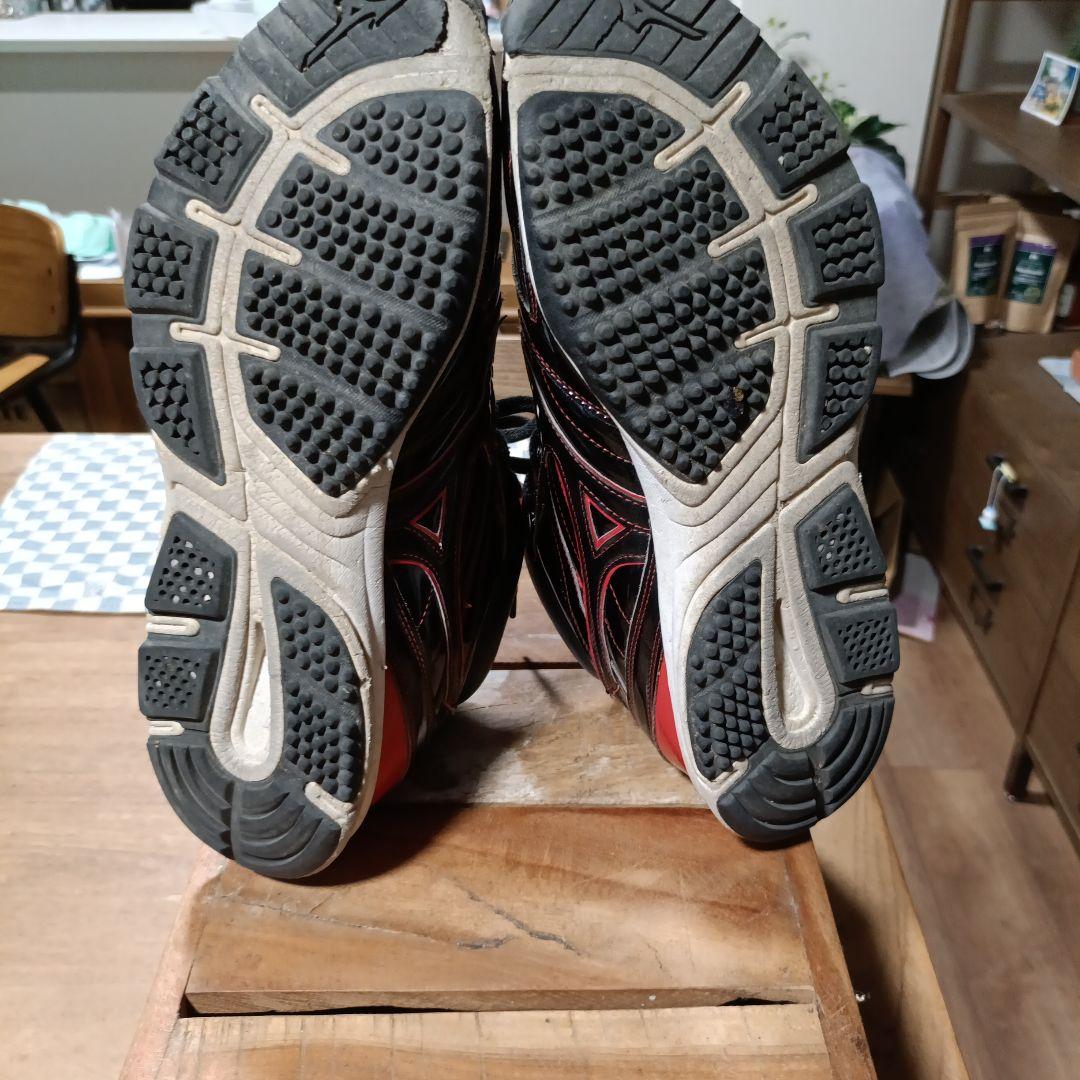 28cmミズノプロ 野球アップシューズ 黒/赤　トレーニングシューズ