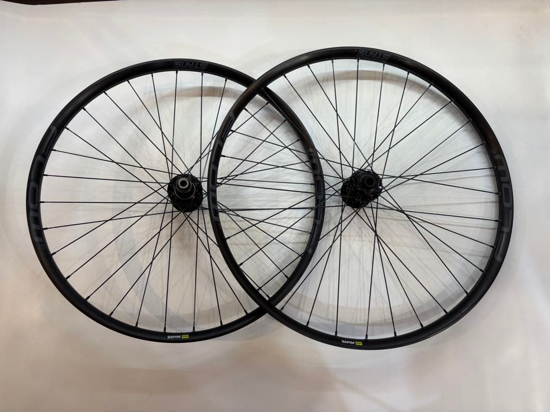 ☆Chris King & Stans FLOW 完組ホイール セット☆