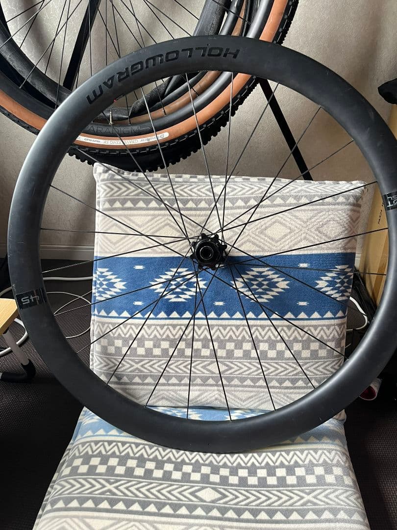 HOLLOWGRAM クリンチャータイヤ ホイール