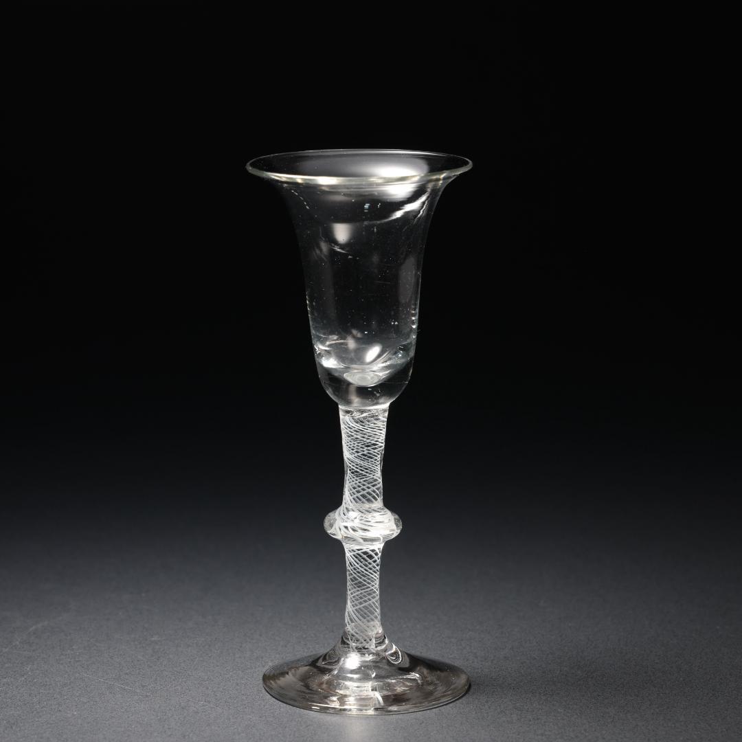 アンティークグラス　オペーク（乳白色）ツイストステム　ゴブレット　R1541ダI