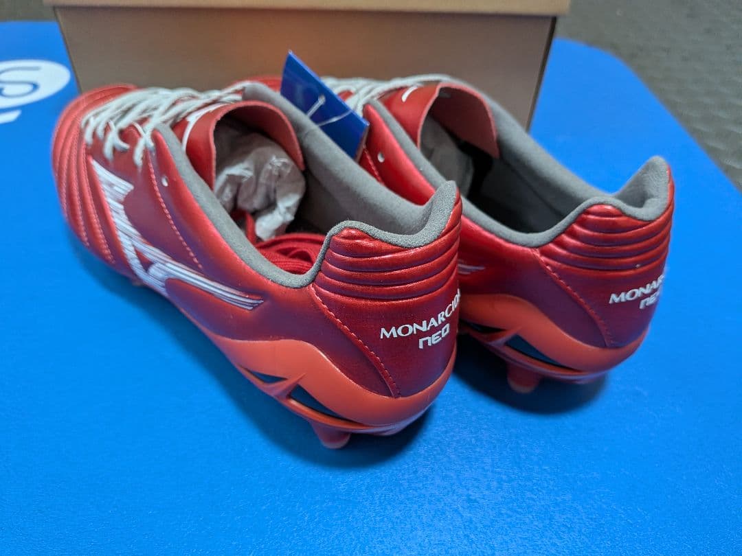 ミズノモナルシーダネオⅢプロ　ZEROグライドシューレース　箱付き