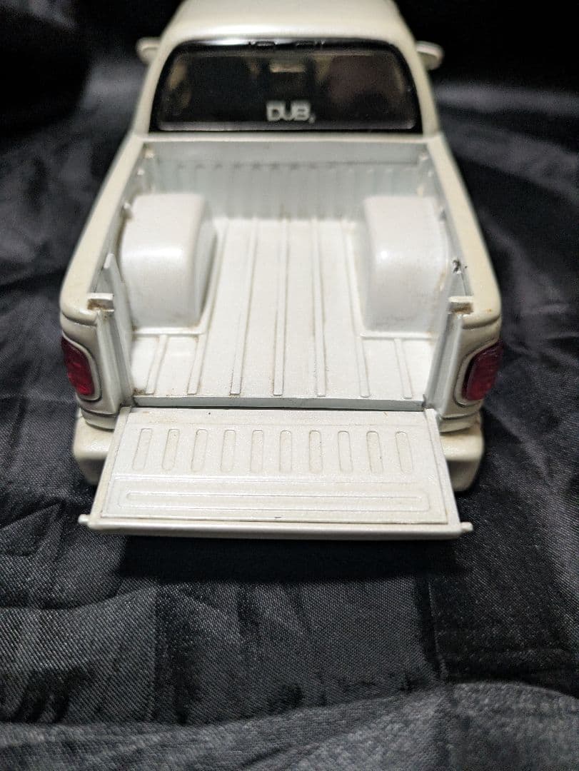 jada 2003 フォード F-150 スーパークルー 1/24