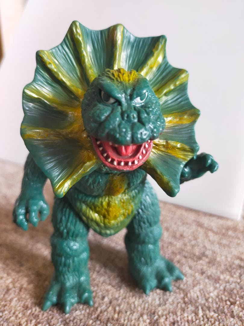 ウルトラマン、ジラース　ソフビ２体　(ウルトラバトルゾーン　怪獣大決戦場)