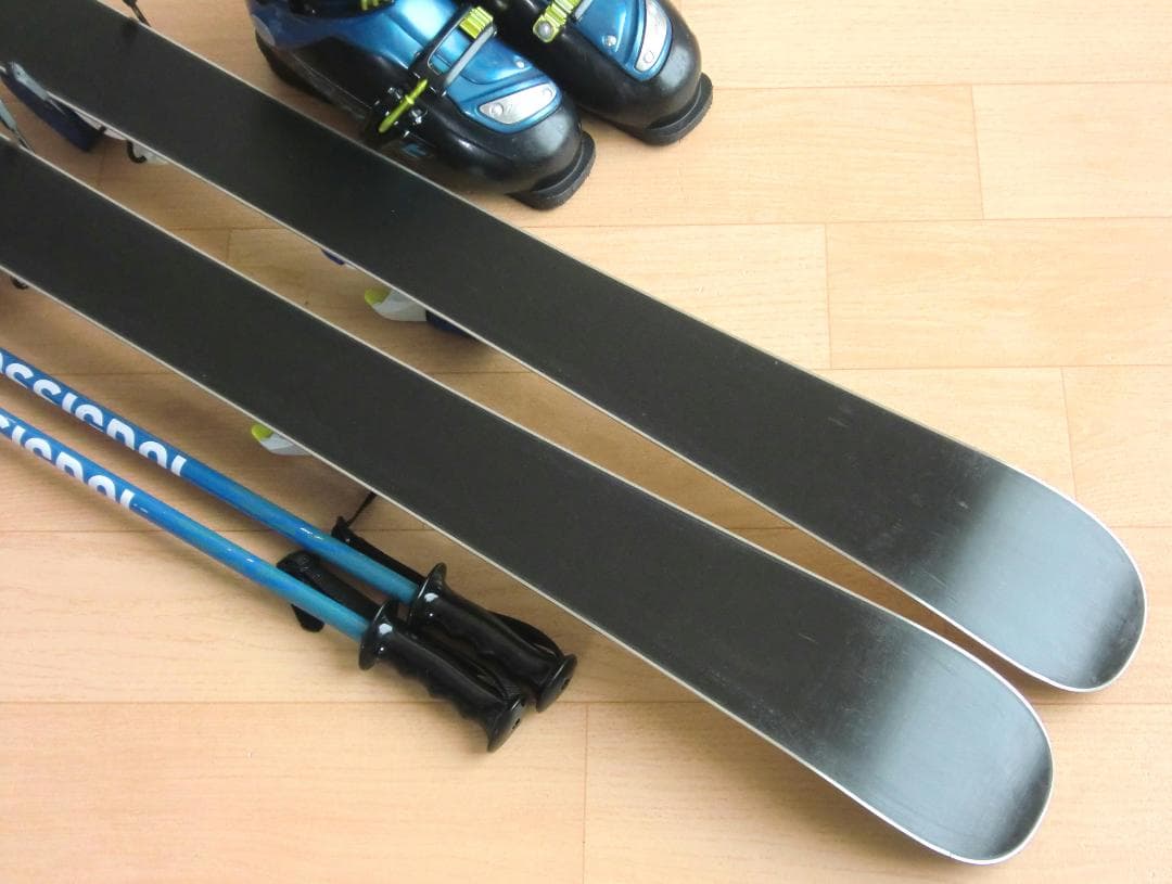 ■■送料無料■子供用スキーフルセット■板116靴22■WAX済■ミニオン■■