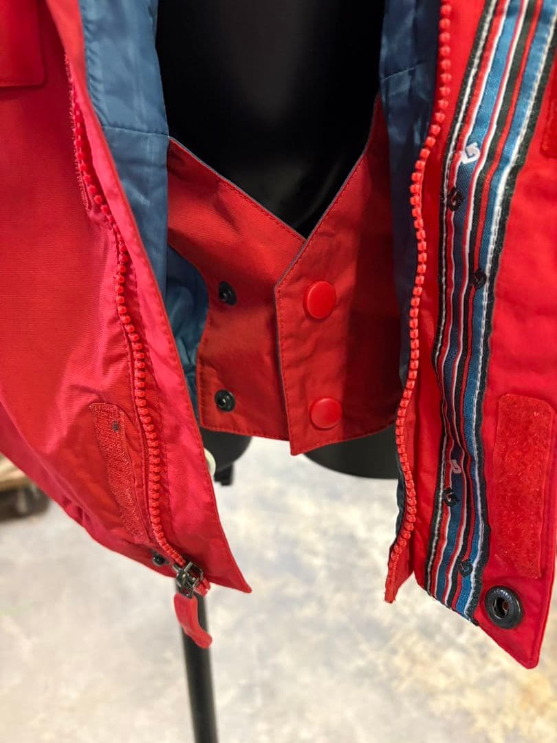 R★BURTON バートン スノーボードウェア　Medium　フード付き