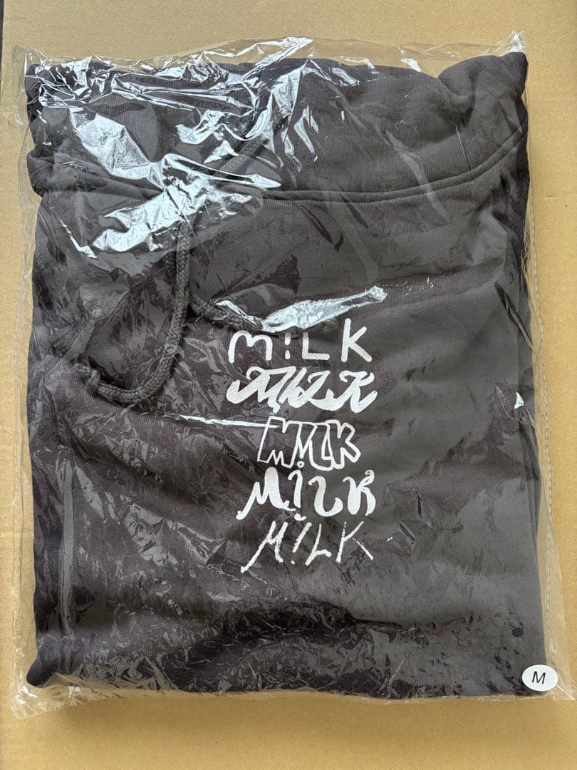 M!LK CHECKMATE パーカー　M