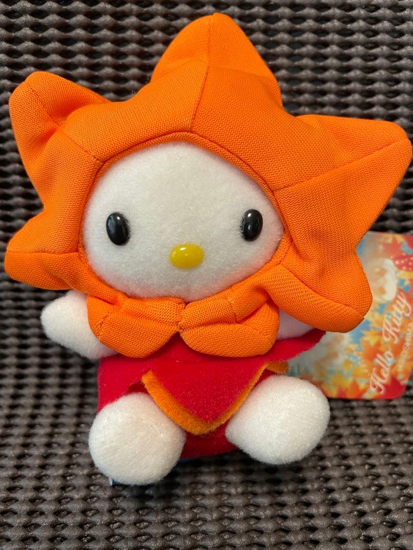岡山限定 ご当地 ハローキティ もみじ ぬいぐるみ