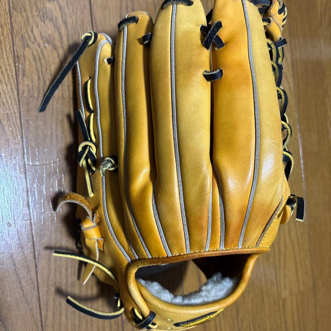 ミズノ　野球グローブ 右投げ用 イエロー　軟式用