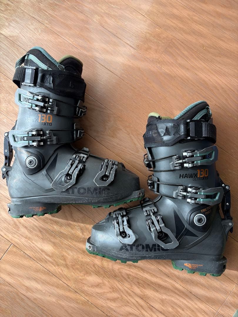 ATOMIC（アトミック）　HAWX ULTRA XTD 130 スキー用ブーツ