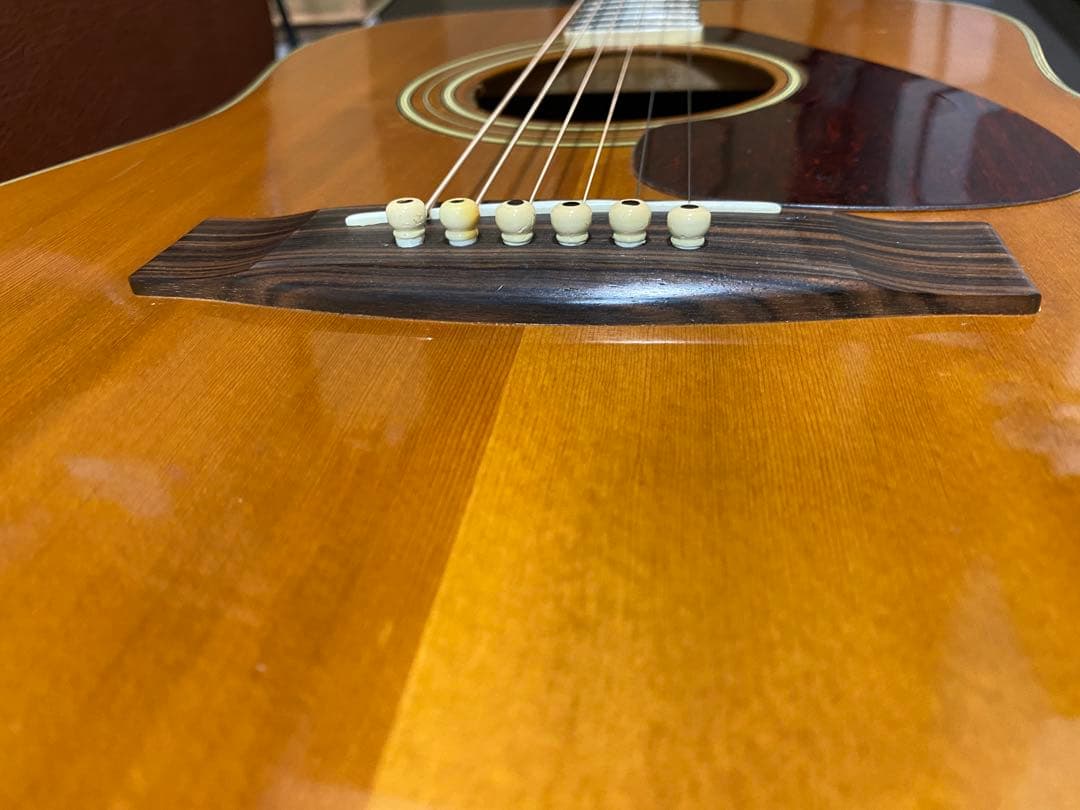 アコースティックギター　YAMAHA