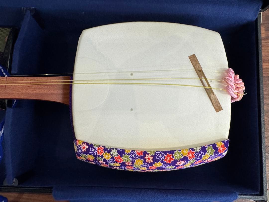 三味線本体 木製 花柄装飾 ケース付き