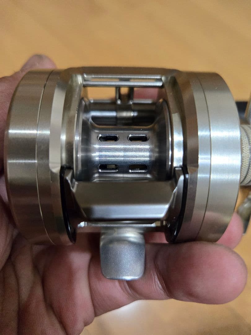 ダイワ　リョウガ１０１６　右ハンドル　超美品