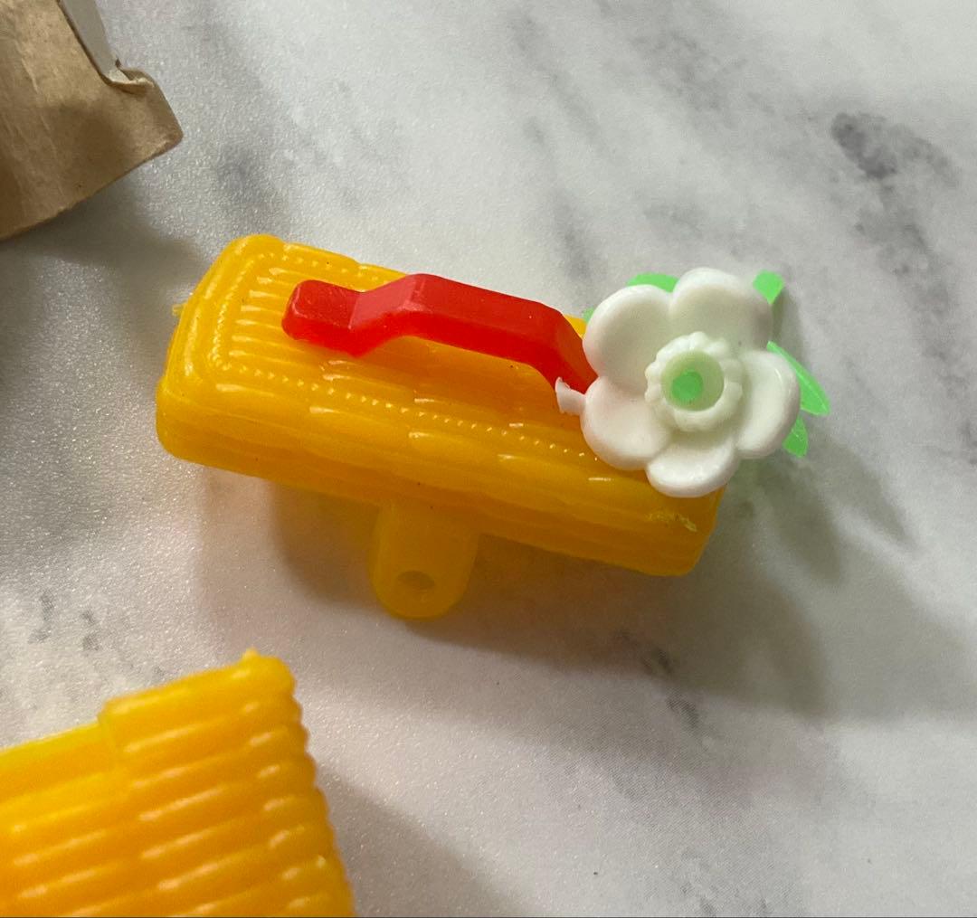 昭和レトロ　グリコ　おまけ　箱つき　未使用　お花の入ったバスケット