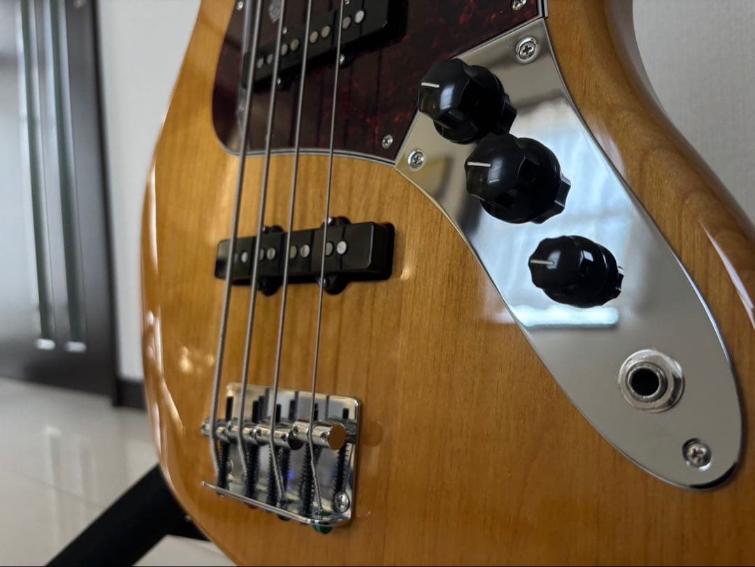 ベース Fender Jazz Bass Hybrid II Made in Japan