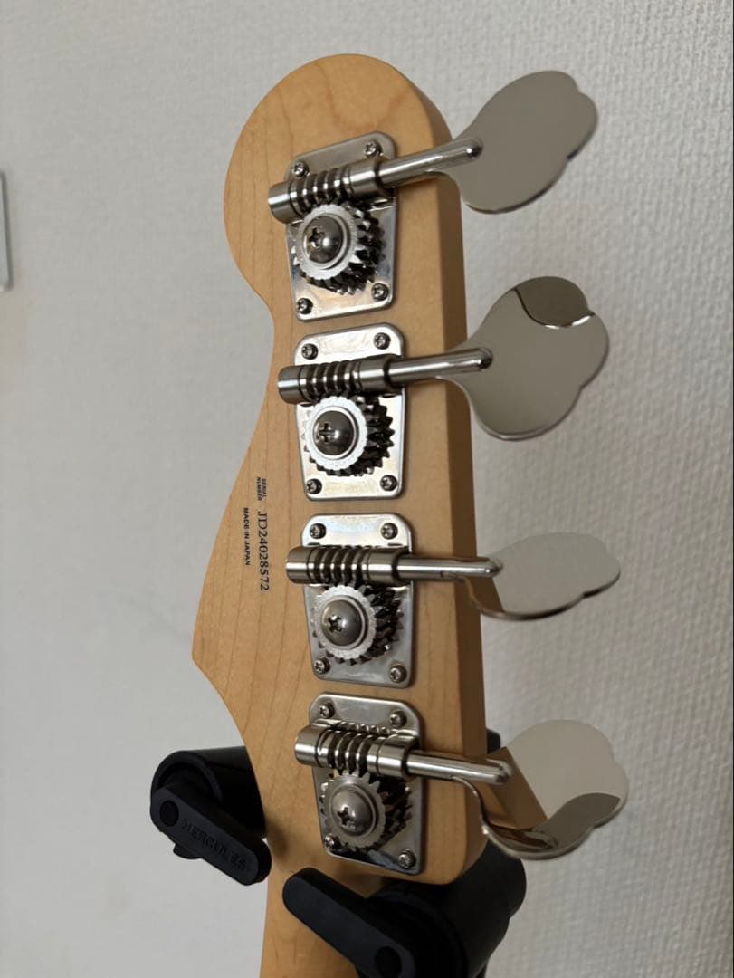 ベース Fender Jazz Bass Hybrid II Made in Japan