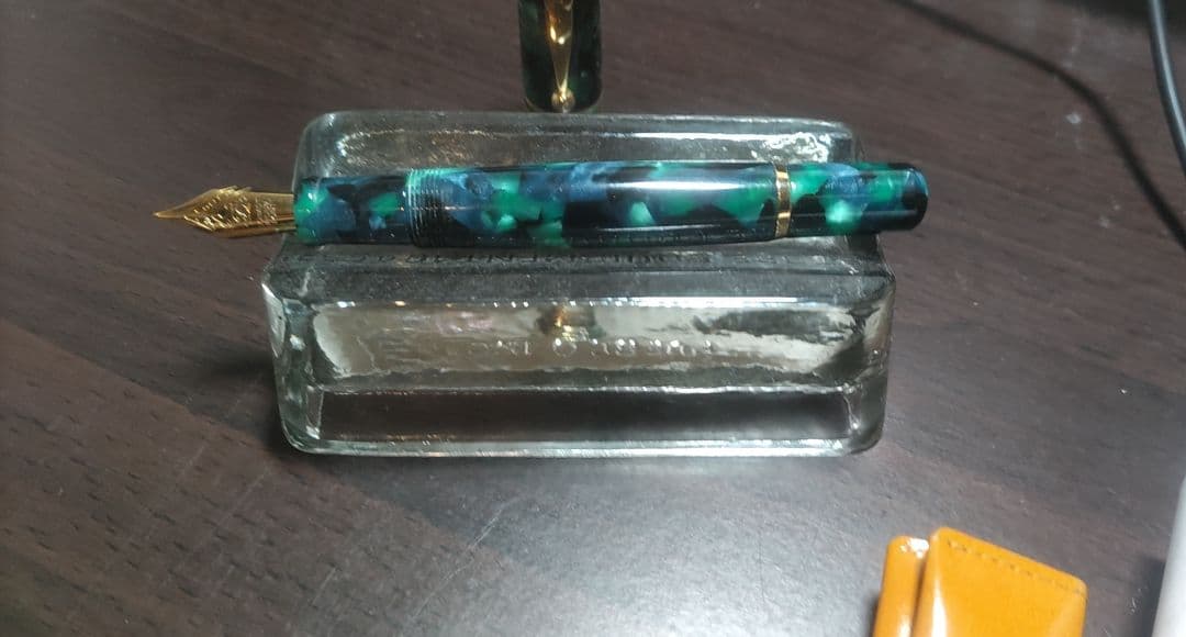 Pent 万年筆 ペント シンフォニー アダージオ エメラルド森の精霊 F細字