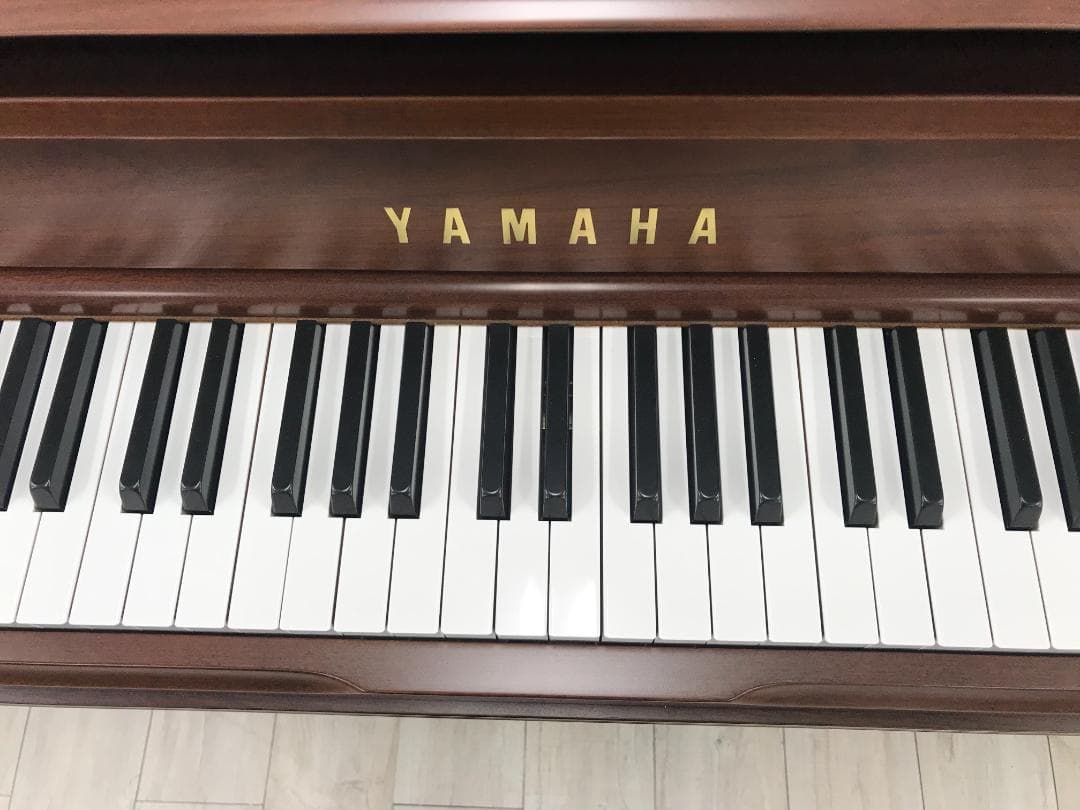 ★58971【アップライトピアノ】YAMAHA　YU5Wn 消音ユニット付き