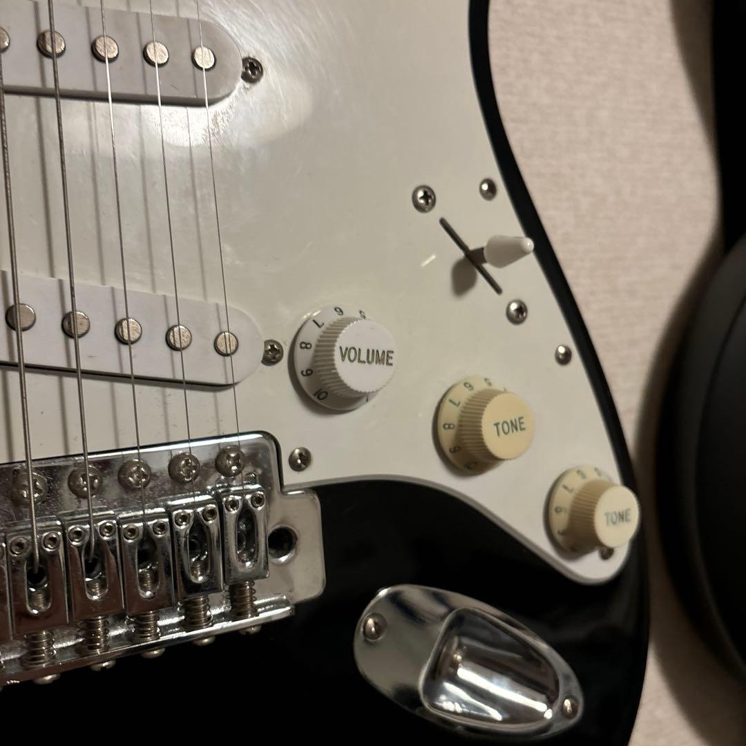 Squier スクワイヤー　ストラトキャスター　エレキギター