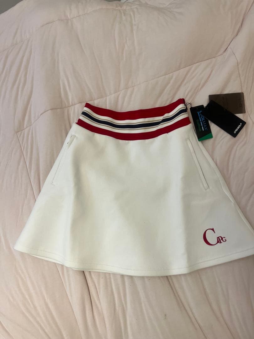 ゴルフウェア　パーカー　スカート