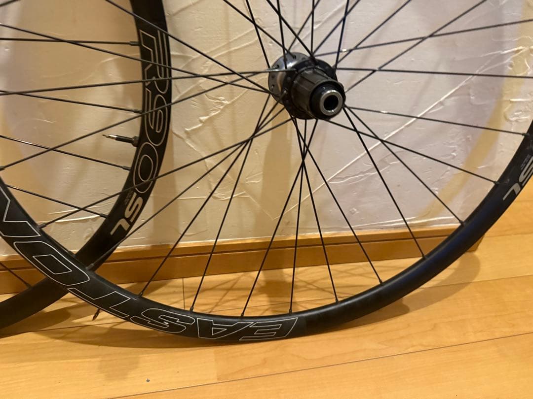 EASTON R90 SL DISC TL-Ready(チューブレスレディ)